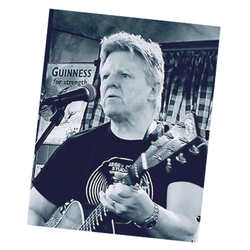 Matt Putnam performing live